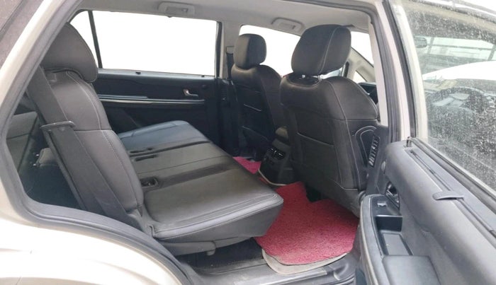 2019 Tata Hexa XT 4X2 7 STR, Diesel, Manual, 1,01,681 km, interior