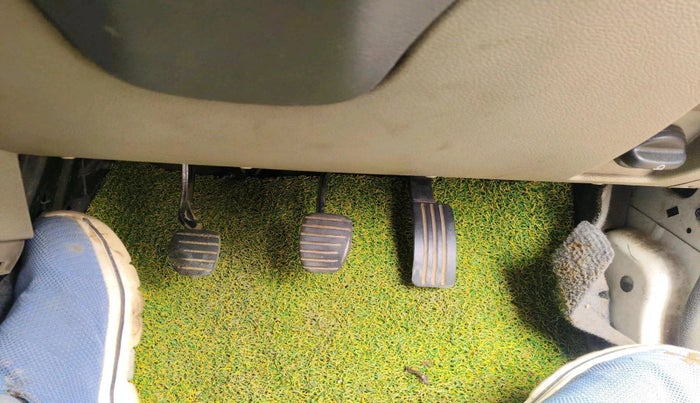 2011 Mahindra Verito D2 BS-III, Diesel, Manual, 1,37,427 km, interior