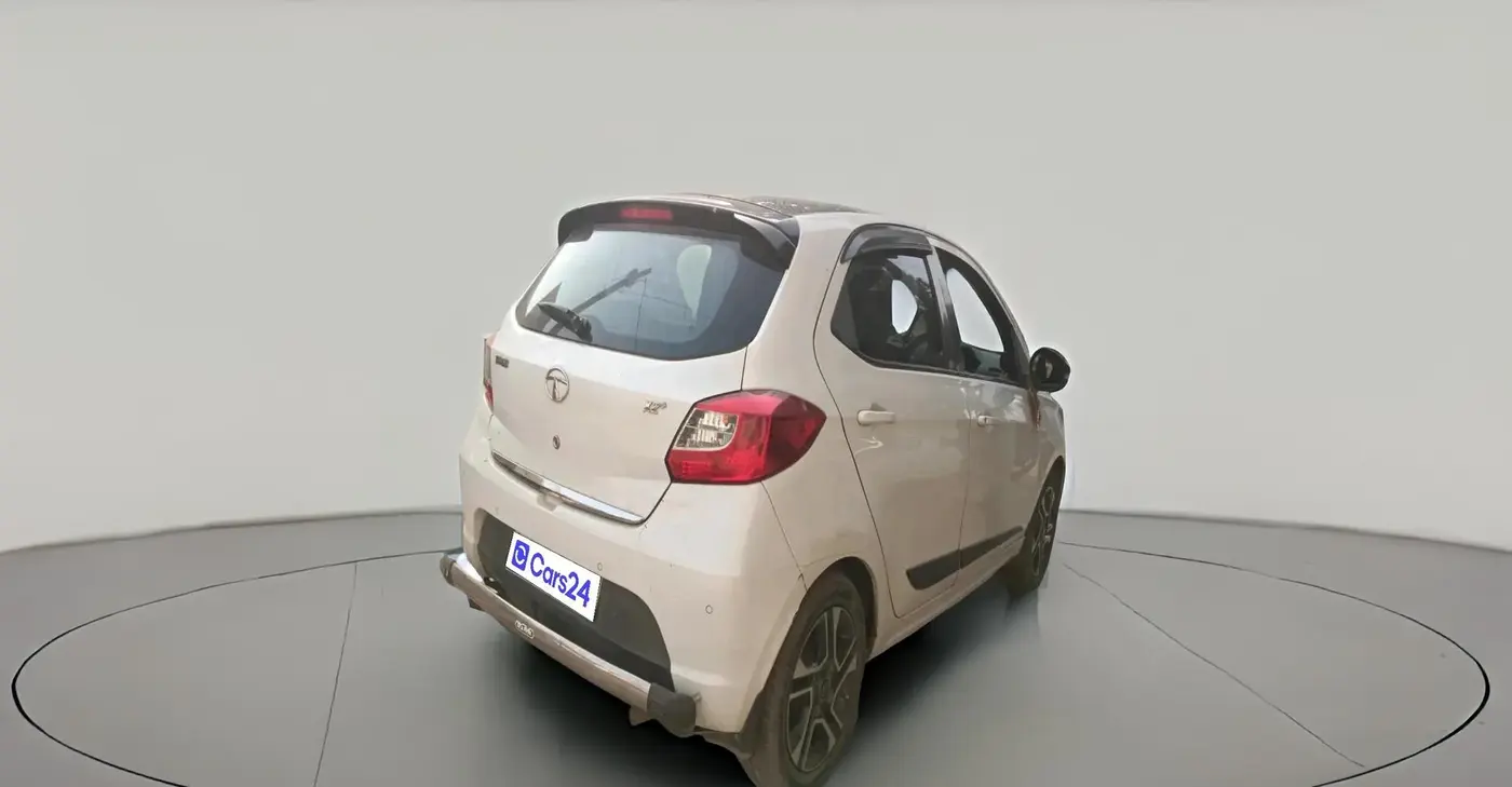 2019 Tata Tiago XZ PLUS PETROL, CNG, Manual, 73,000 km, exterior