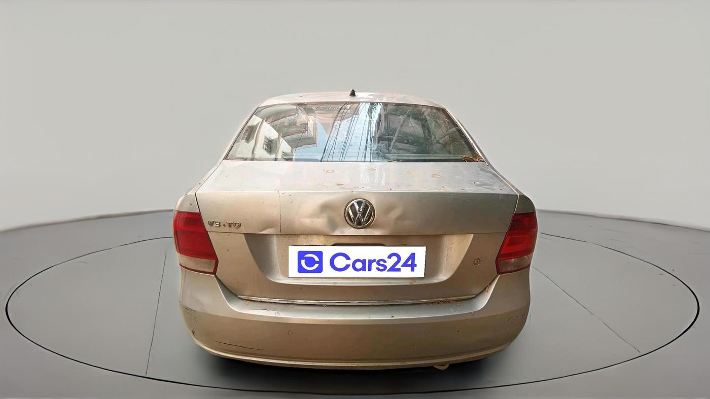 2014 Volkswagen Vento HIGHLINE 1.6 MPI, Petrol, Manual, 83,196 km, exterior