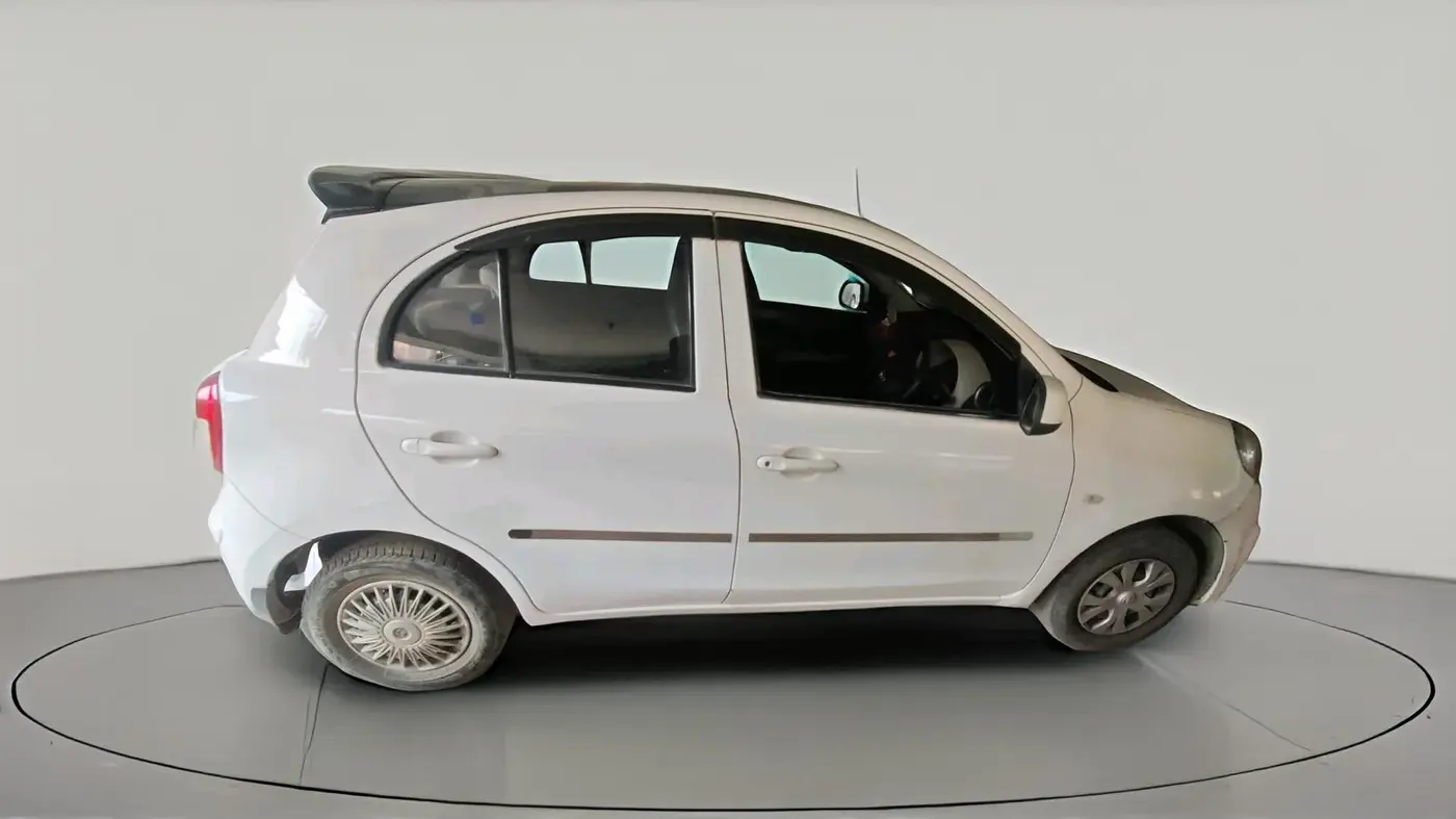 2014 Nissan Micra Active XV, Petrol, Manual, 59,159 km, exterior