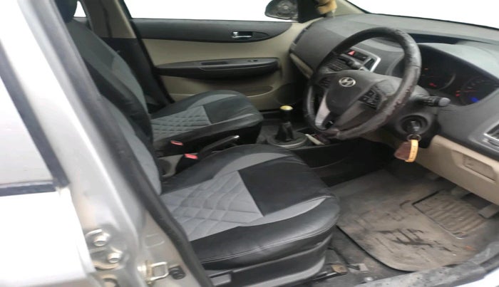 2012 Hyundai i20 SPORTZ 1.2, Petrol, Manual, 95,990 km, interior