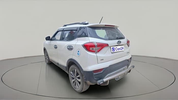2021 Mahindra XUV300 W8 (O) 1.2 PETROL, Petrol, Manual, 44,438 km, exterior