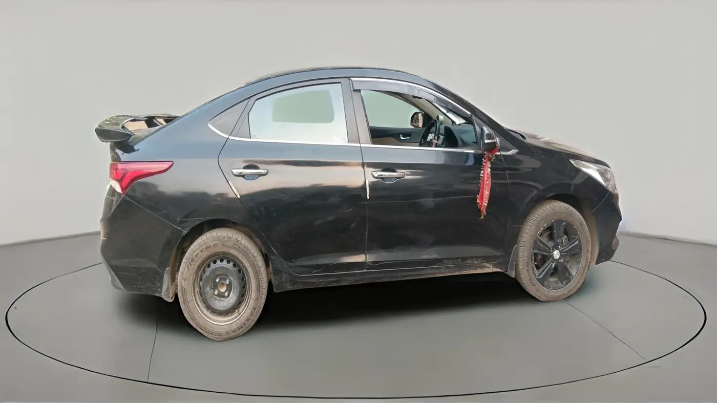 2017 Hyundai Verna 1.6 VTVT SX O, Petrol, Manual, 36,196 km, exterior