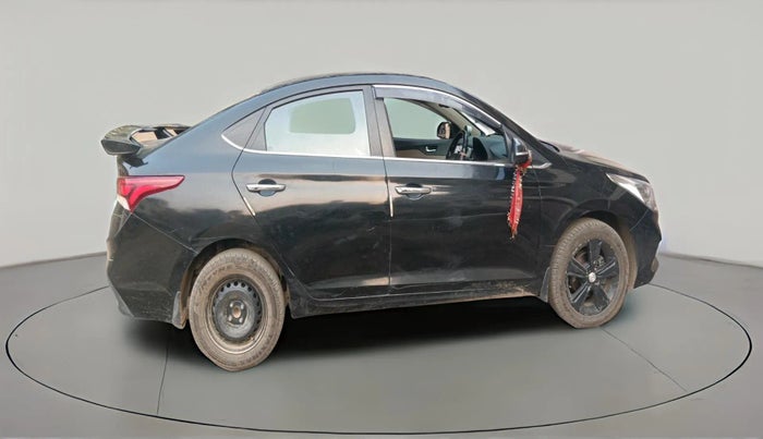 2017 Hyundai Verna 1.6 VTVT SX O, Petrol, Manual, 36,196 km, exterior