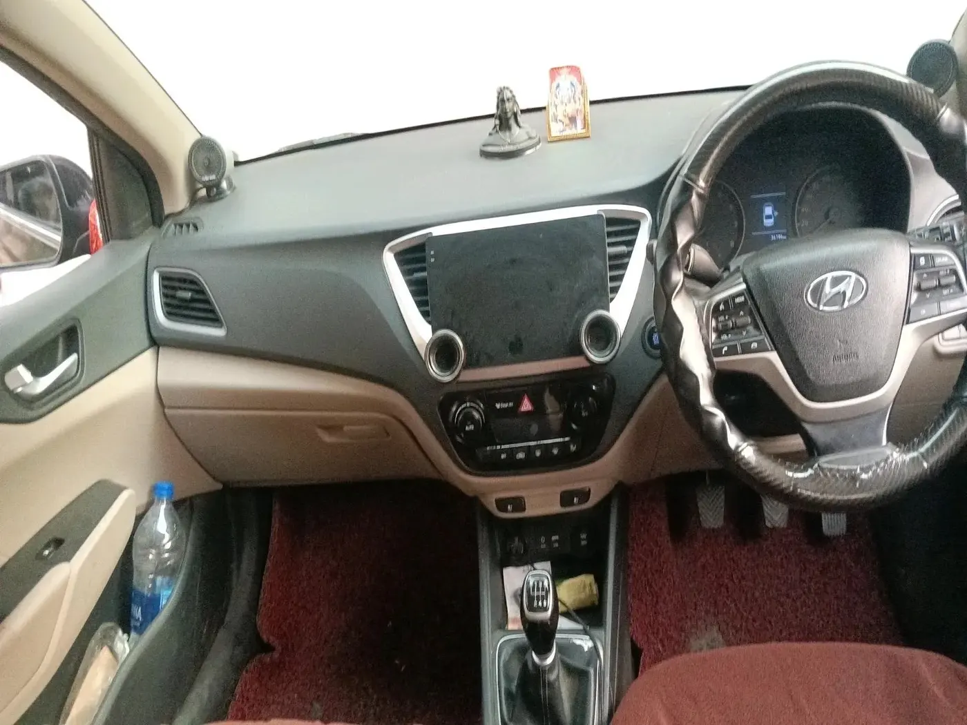 2017 Hyundai Verna 1.6 VTVT SX O, Petrol, Manual, 36,196 km, interior