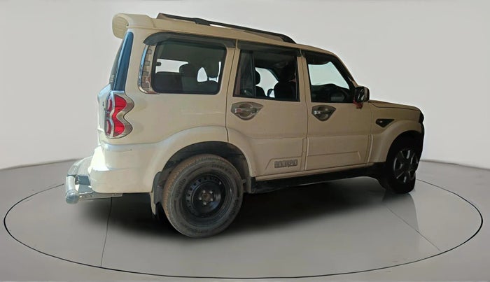 2018 Mahindra Scorpio S7, Diesel, Manual, 1,17,742 km, exterior