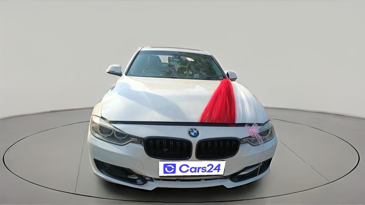 2013 BMW 3 Series 320d, Diesel, Automatic, 1,55,001 km, exterior