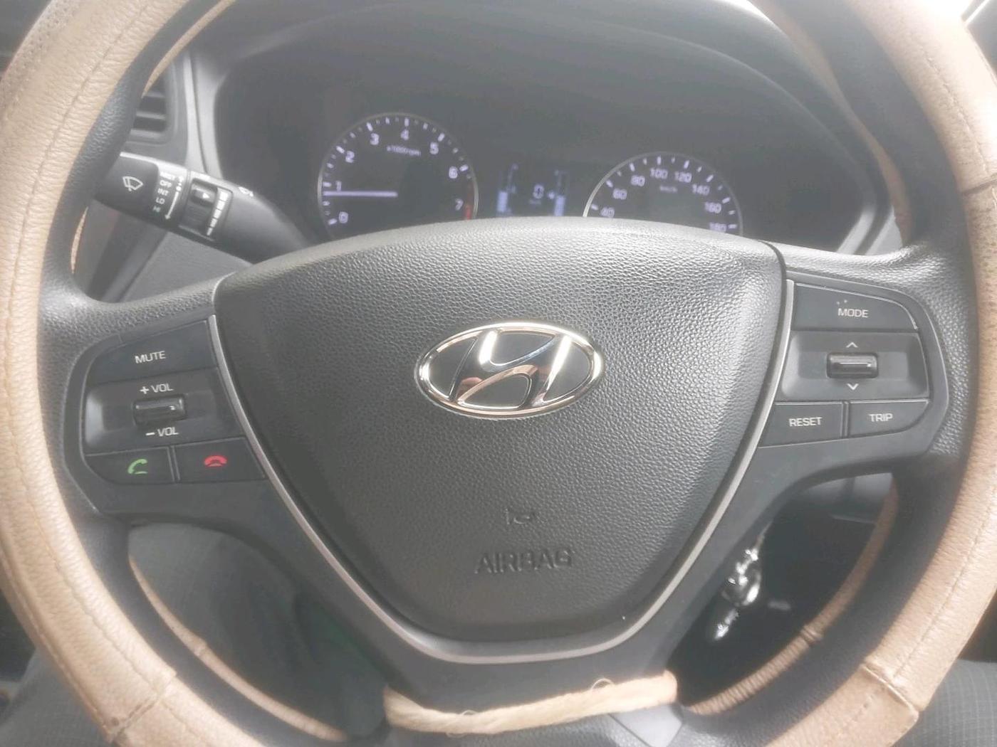 2017 Hyundai Elite i20 ASTA 1.2, Petrol, Manual, 42,291 km, interior