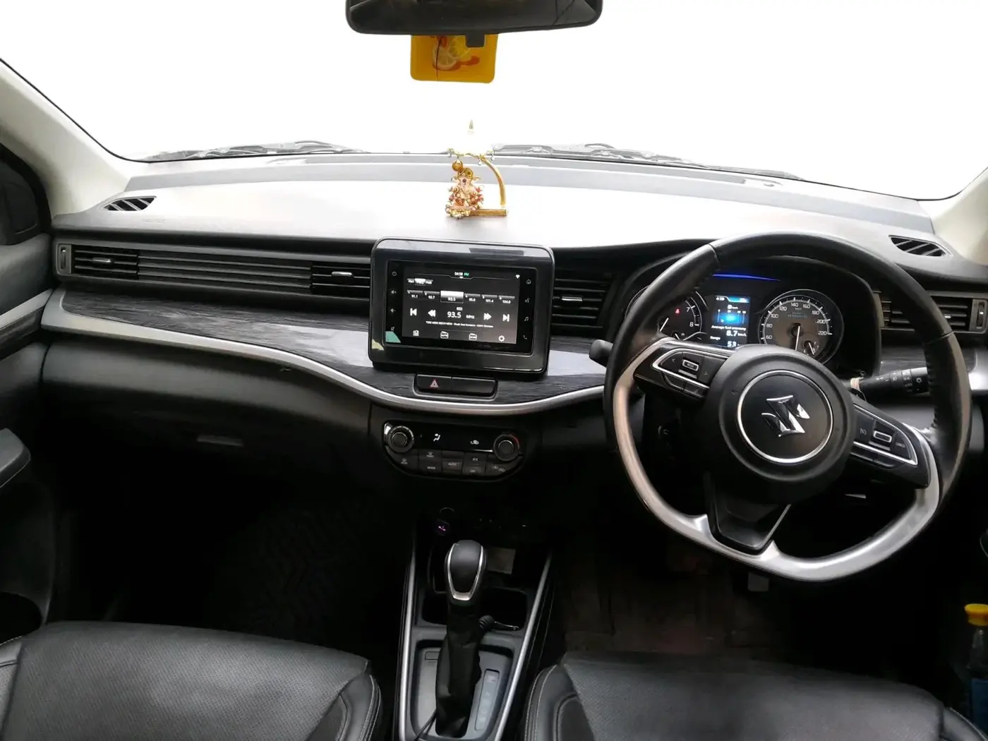 2023 Maruti XL6 ALPHA PLUS AT, Petrol, Automatic, 18,384 km, interior