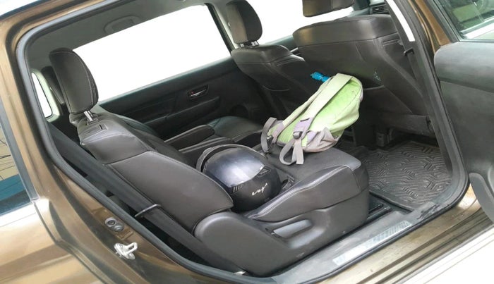 2023 Maruti XL6 ALPHA PLUS AT, Petrol, Automatic, 18,384 km, interior