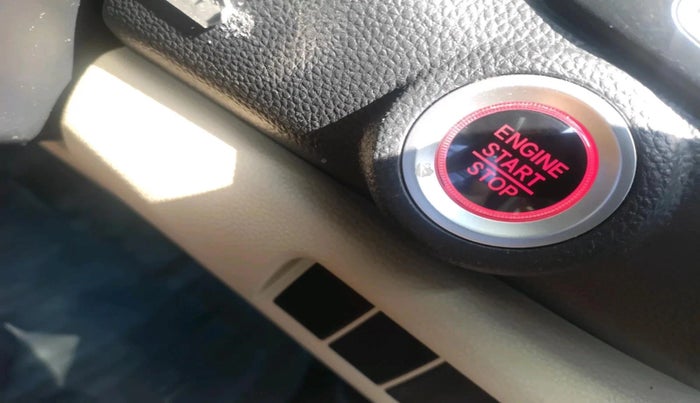 2022 Honda Amaze 1.2L I-VTEC VX, Petrol, Manual, 17,444 km, interior