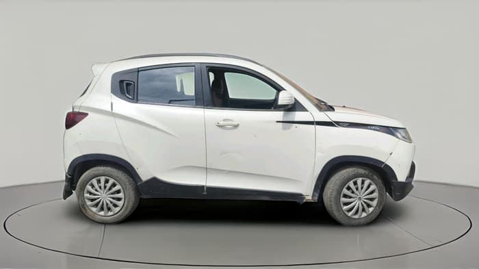 2017 Mahindra Kuv100 K6 PLUS D 6 STR, Diesel, Manual, 86,830 km, exterior