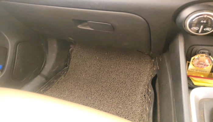 2021 Hyundai VENUE SX 1.0 TURBO, Petrol, Manual, 81,156 km, interior