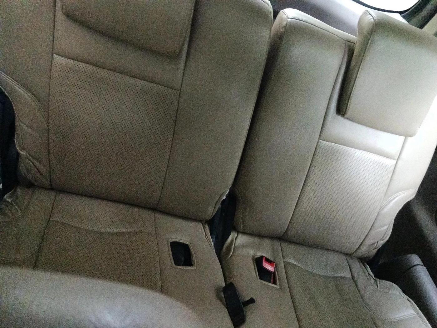2015 Toyota Innova 2.5 VX 8 STR, Diesel, Manual, 1,34,319 km, interior