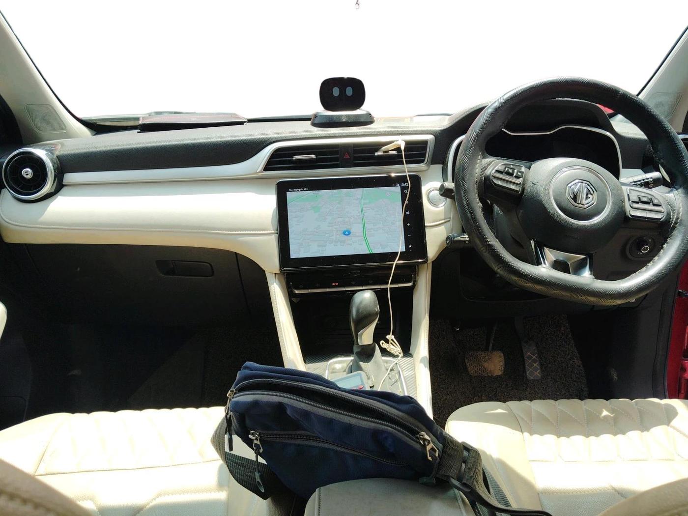 2022 MG ASTOR SMART 1.5 CVT, Petrol, Automatic, 11,794 km, interior