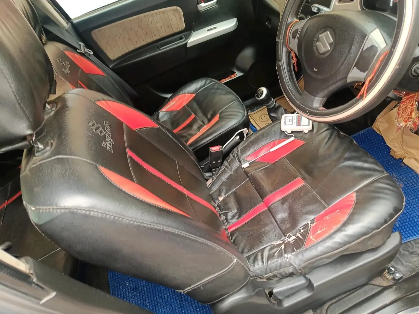 2015 Maruti Wagon R 1.0 VXI, Petrol, Manual, 80,949 km, interior