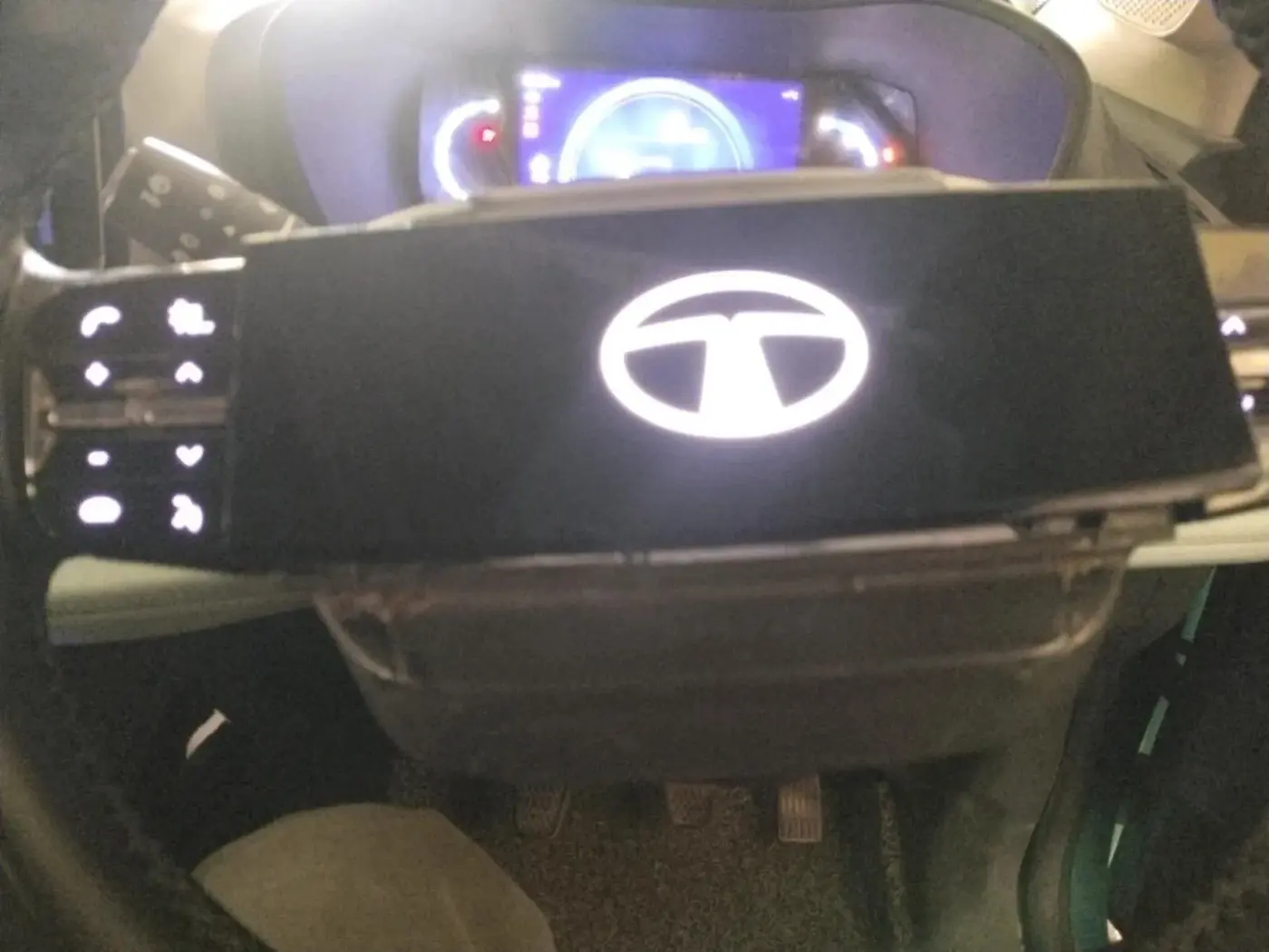 2023 Tata NEXON CREATIVE + 1.2 PETROL, Petrol, Manual, 32,809 km, interior