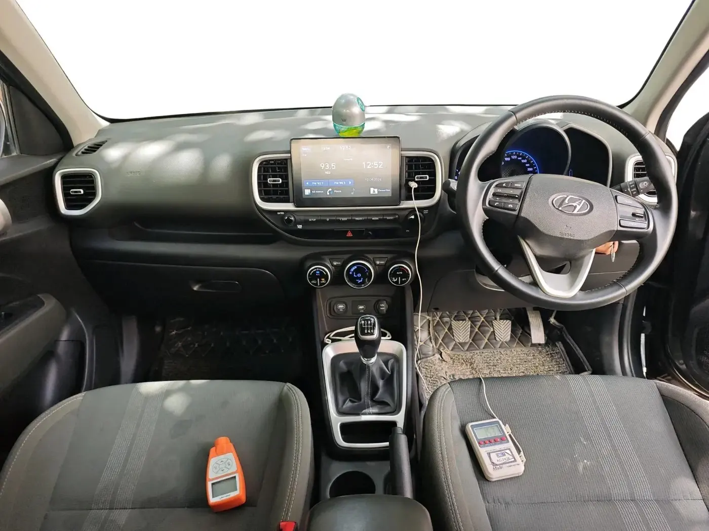 2019 Hyundai VENUE SX 1.0 TURBO, Petrol, Manual, 62,841 km, interior