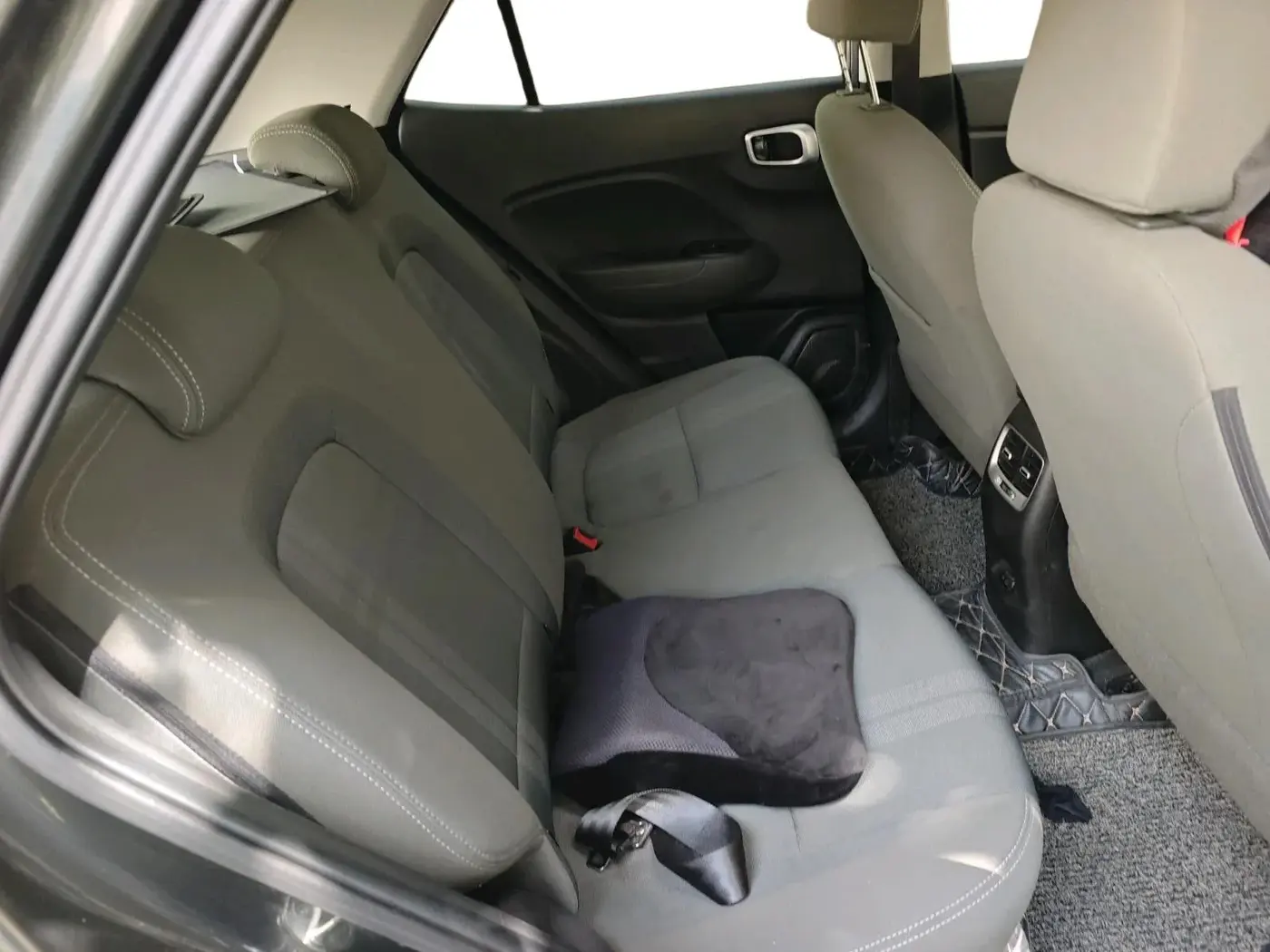 2019 Hyundai VENUE SX 1.0 TURBO, Petrol, Manual, 62,841 km, interior
