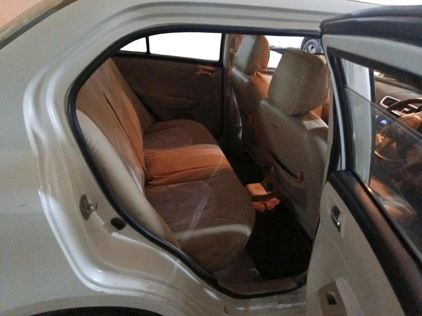 2016 Maruti Swift Dzire ZXI, Petrol, Manual, 1,36,070 km, interior