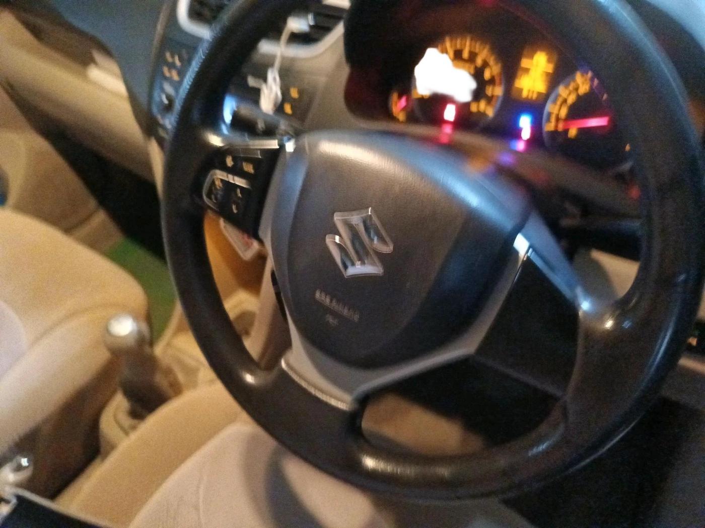 2016 Maruti Swift Dzire ZXI, Petrol, Manual, 1,36,070 km, interior