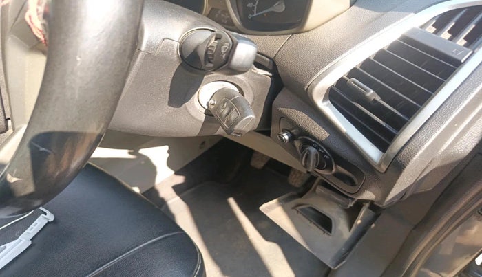 2014 Ford Ecosport TITANIUM 1.5L DIESEL, Diesel, Manual, 1,60,000 km, interior