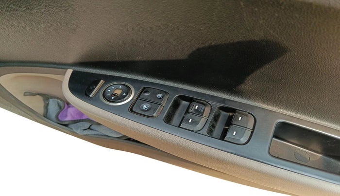 2017 Hyundai Grand i10 SPORTZ (O) 1.2 KAPPA VTVT, Petrol, Manual, 63,330 km, interior