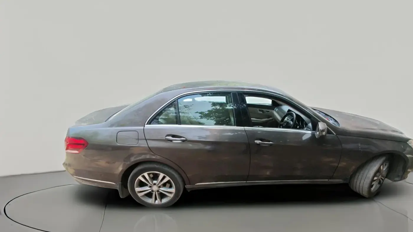 2014 Mercedes Benz E Class E 250 CDI AVANTGARDE, Diesel, Automatic, 82,989 km, exterior