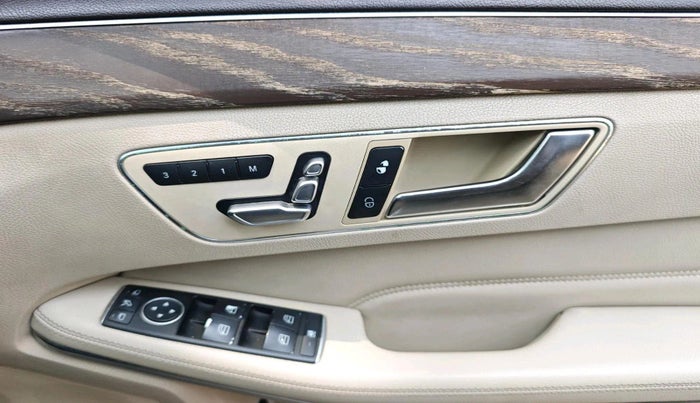 2014 Mercedes Benz E Class E 250 CDI AVANTGARDE, Diesel, Automatic, 82,989 km, interior