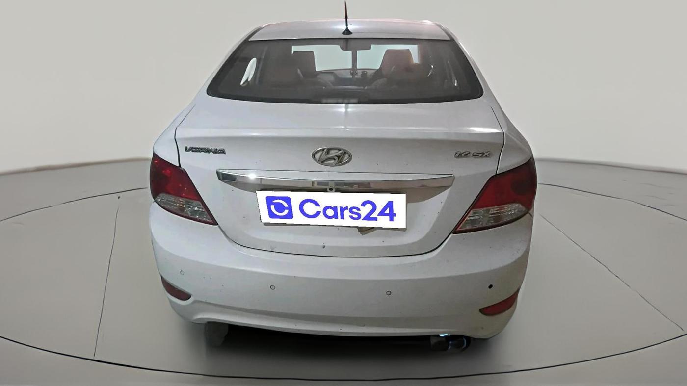 2014 Hyundai Verna FLUIDIC 1.6 CRDI SX, Diesel, Manual, 93,876 km, exterior