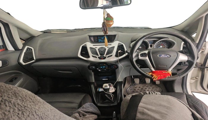 2015 Ford Ecosport TITANIUM 1.5L DIESEL, Diesel, Manual, 1,01,786 km, interior