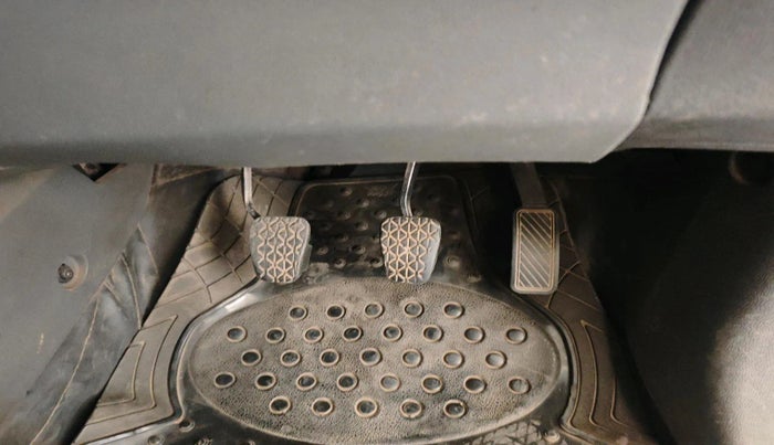 2015 Ford Ecosport TITANIUM 1.5L DIESEL, Diesel, Manual, 1,01,786 km, interior