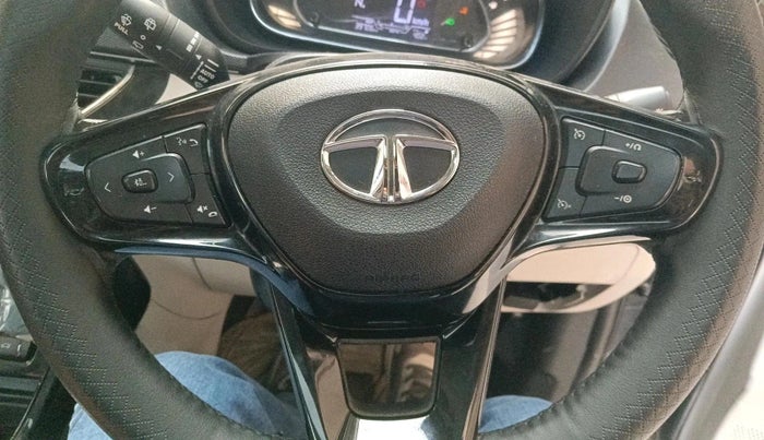 2023 Tata NEXON XZA PLUS SUNROOF PETROL, Petrol, Automatic, 42,000 km, interior