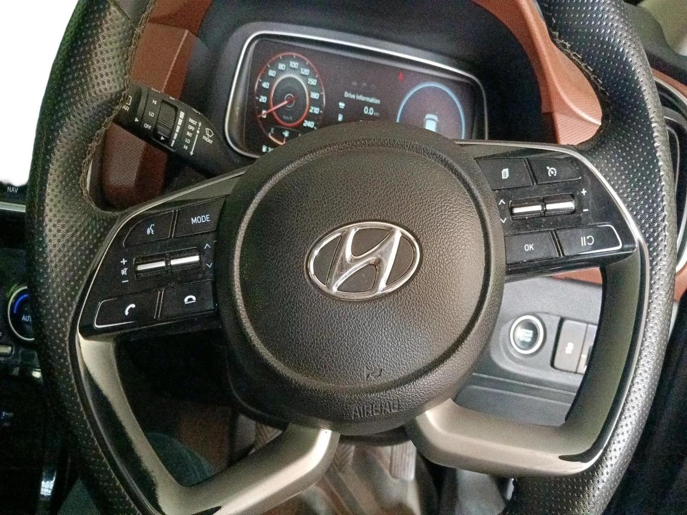2021 Hyundai ALCAZAR PLATINUM 1.5 MT 7STR, Diesel, Manual, 1,87,862 km, interior
