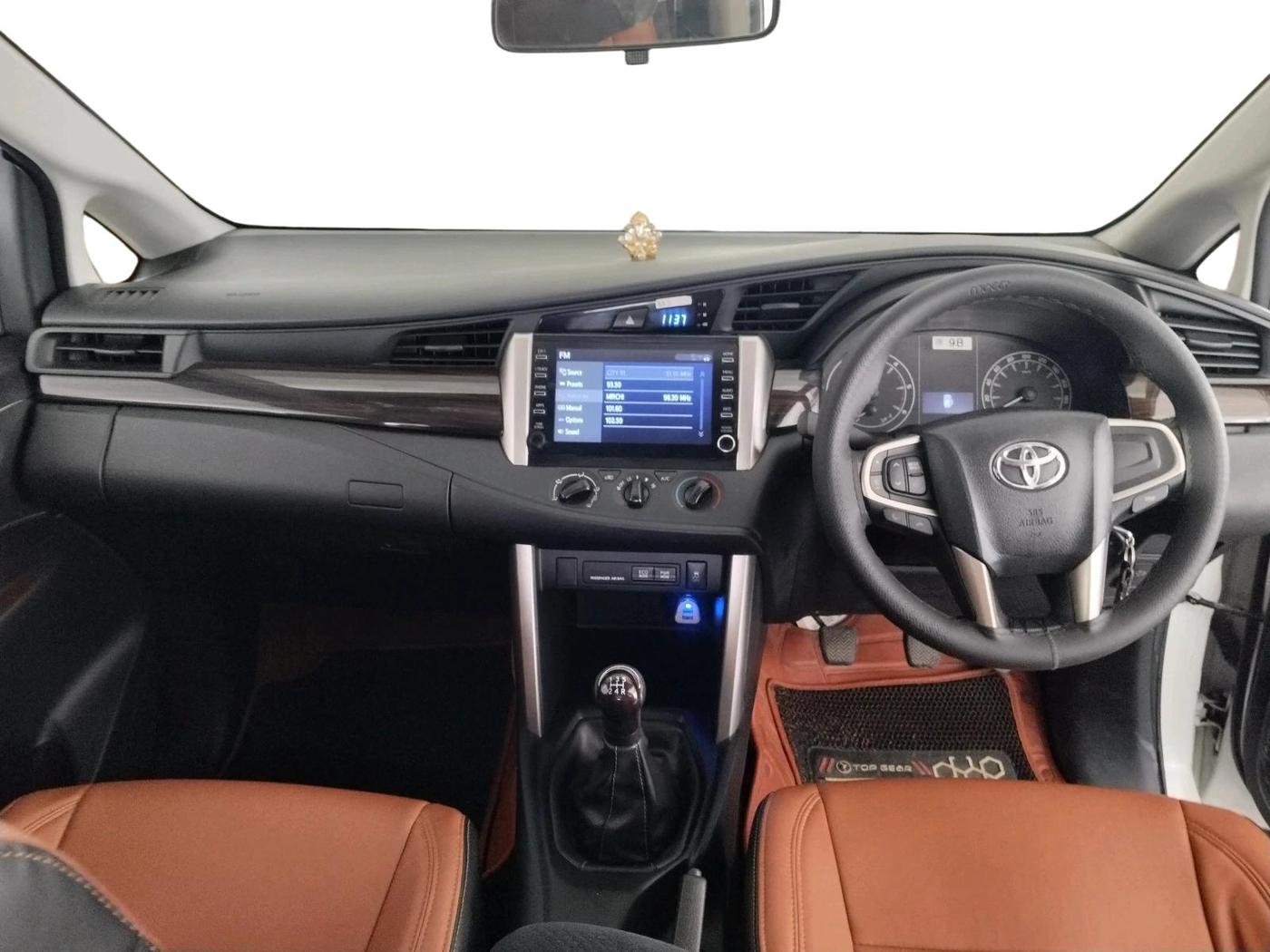 2023 Toyota Innova Crysta 2.4 GX 7STR, Diesel, Manual, 45,068 km, interior