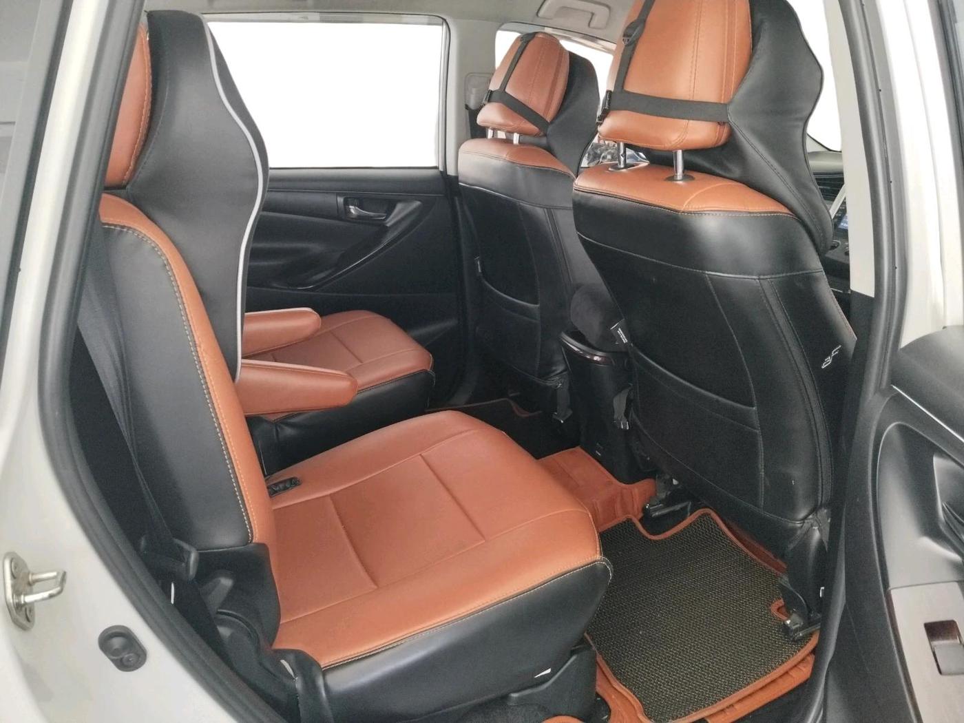 2023 Toyota Innova Crysta 2.4 GX 7STR, Diesel, Manual, 45,068 km, interior