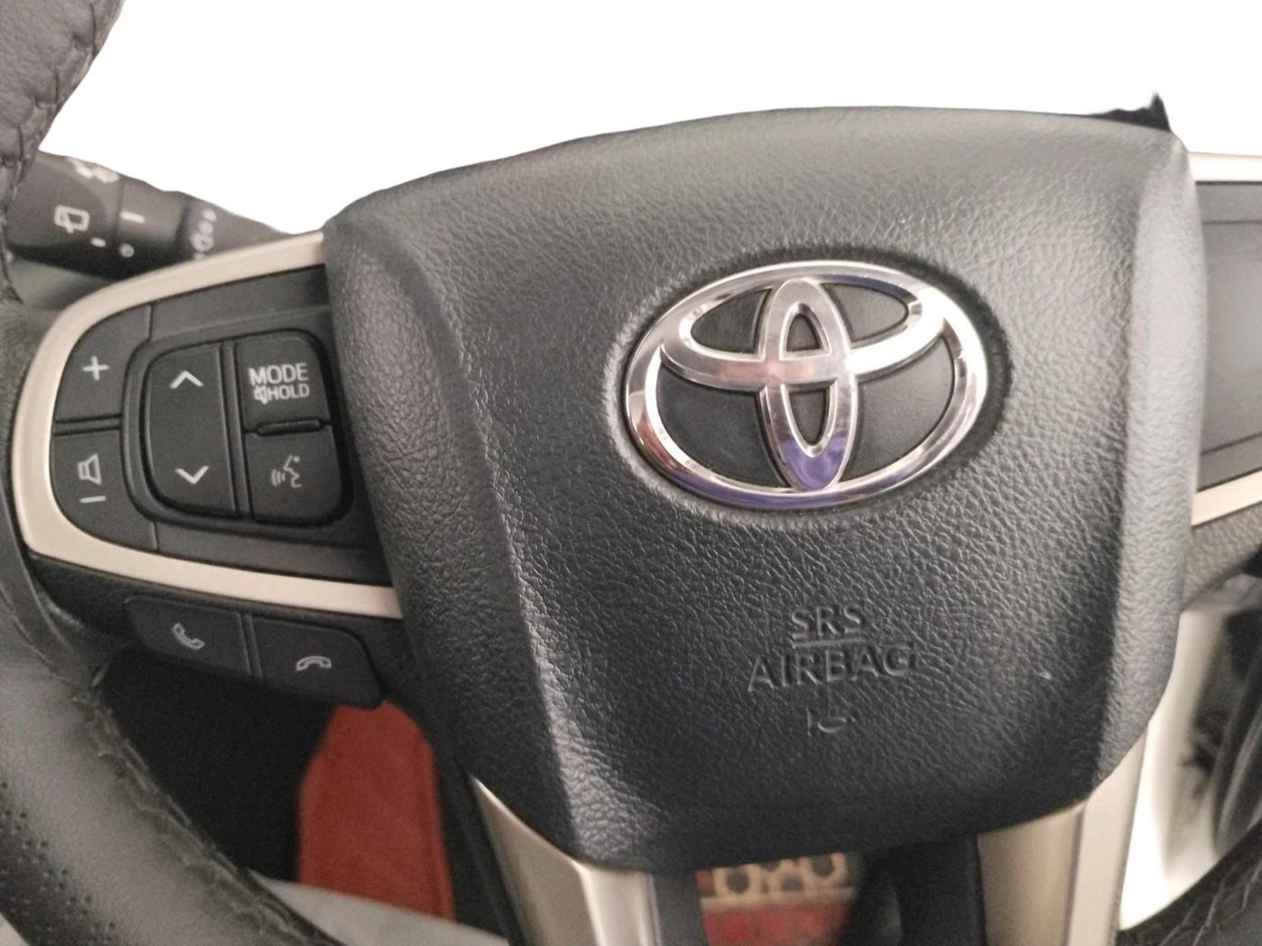 2023 Toyota Innova Crysta 2.4 GX 7STR, Diesel, Manual, 45,068 km, interior
