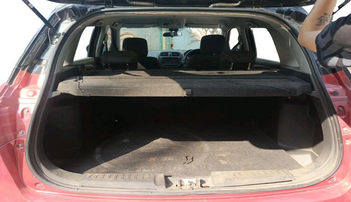 2017 Maruti Vitara Brezza ZDI PLUS DUAL TONE, Diesel, Manual, 1,04,458 km, exterior