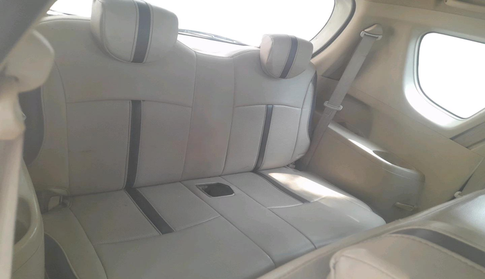 2013 Maruti Ertiga ZXI, Petrol, Manual, 99,915 km, interior