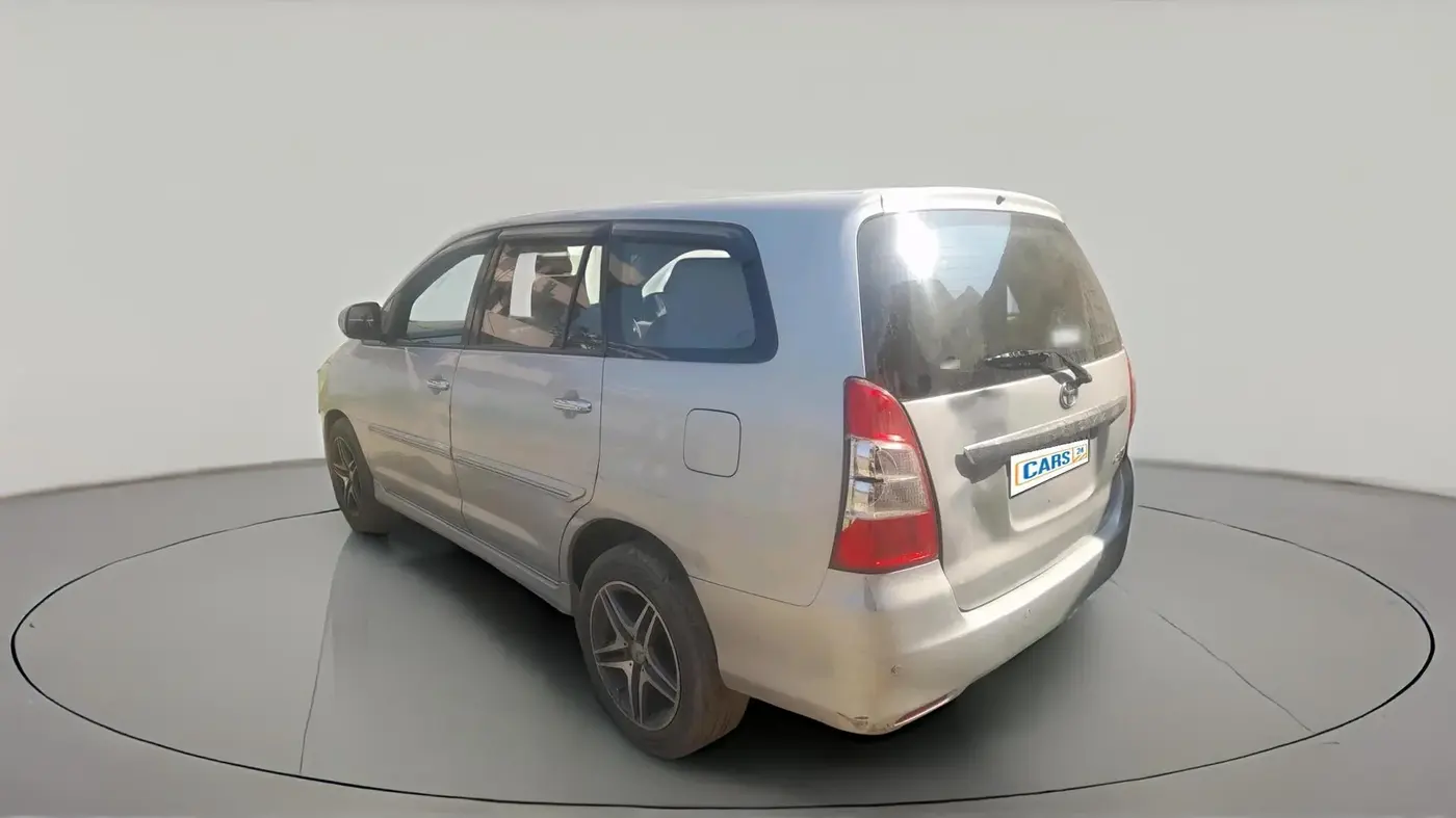 2013 Toyota Innova 2.5 VX 7 STR, Diesel, Manual, 1,58,211 km, exterior
