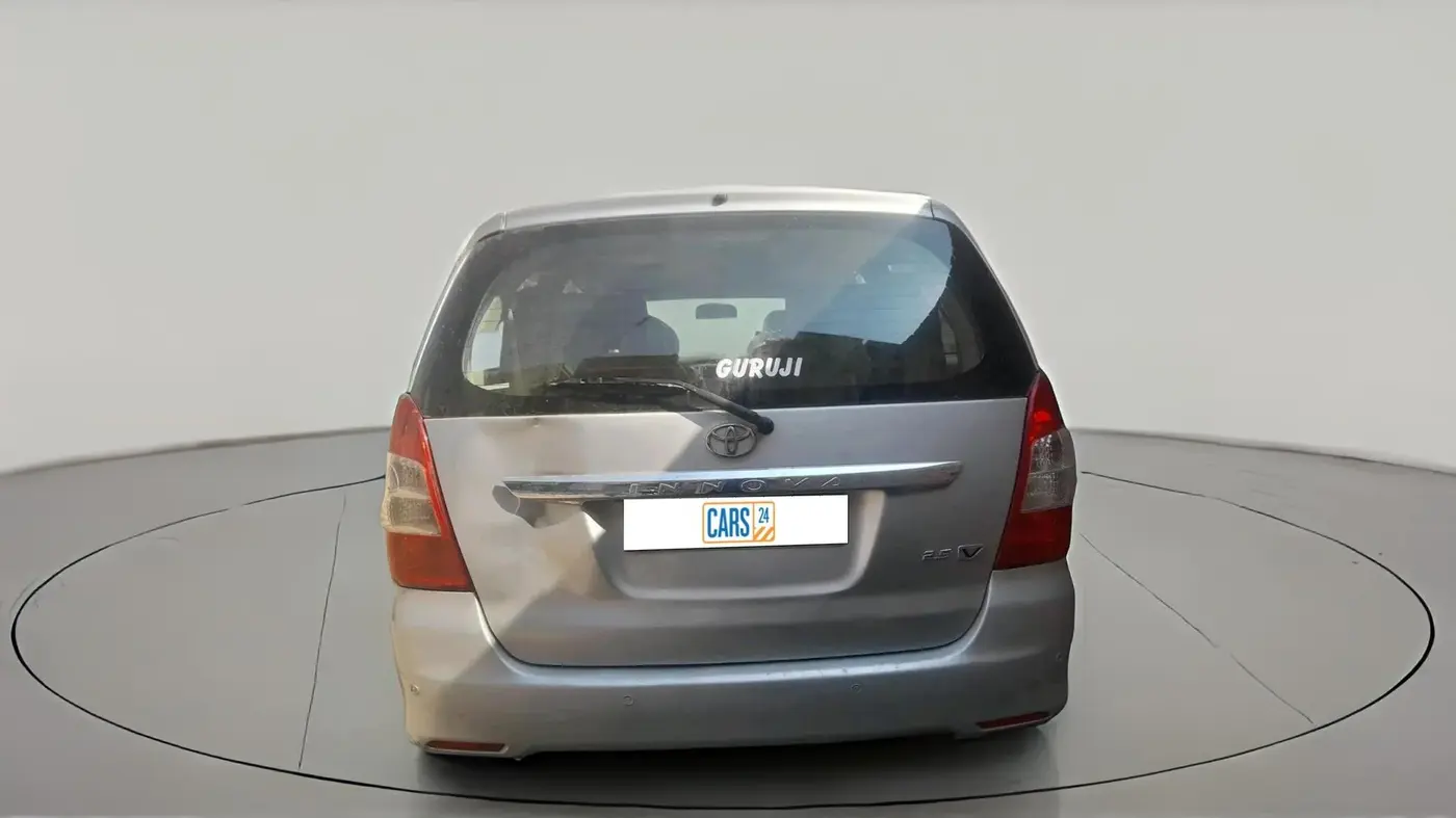 2013 Toyota Innova 2.5 VX 7 STR, Diesel, Manual, 1,58,211 km, exterior