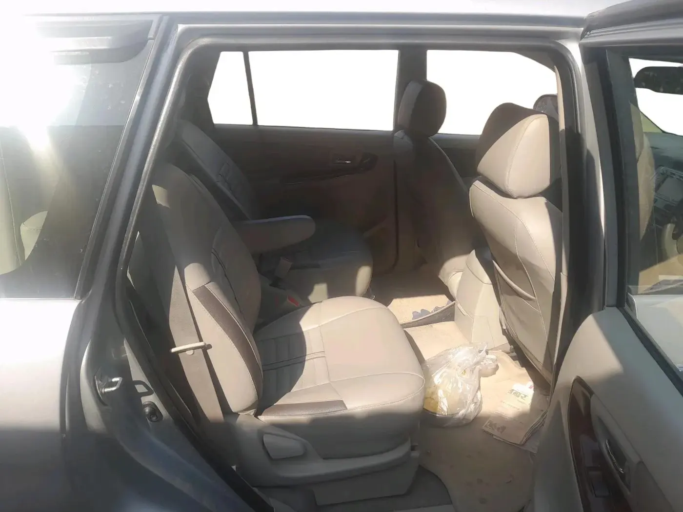2013 Toyota Innova 2.5 VX 7 STR, Diesel, Manual, 1,58,211 km, interior