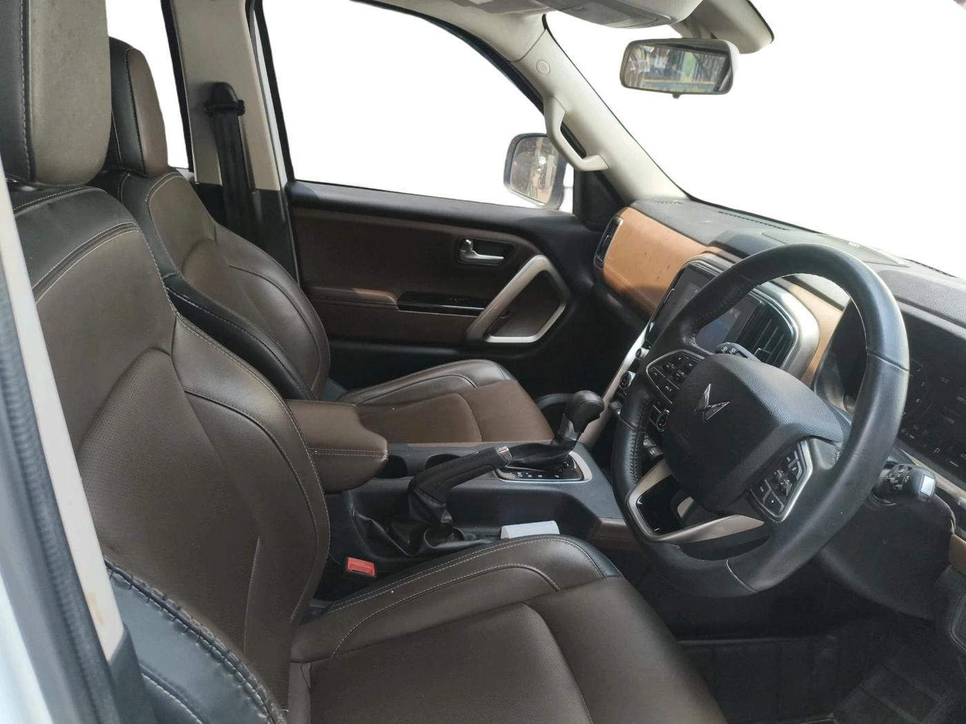 2023 Mahindra SCORPIO-N Z8 L DIESEL AT 2WD 7 STR, Diesel, Automatic, 47,010 km, interior