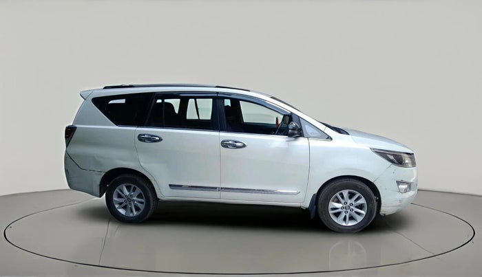 2017 Toyota Innova Crysta 2.4 GX 8 STR, Diesel, Manual, 1,00,607 km, exterior