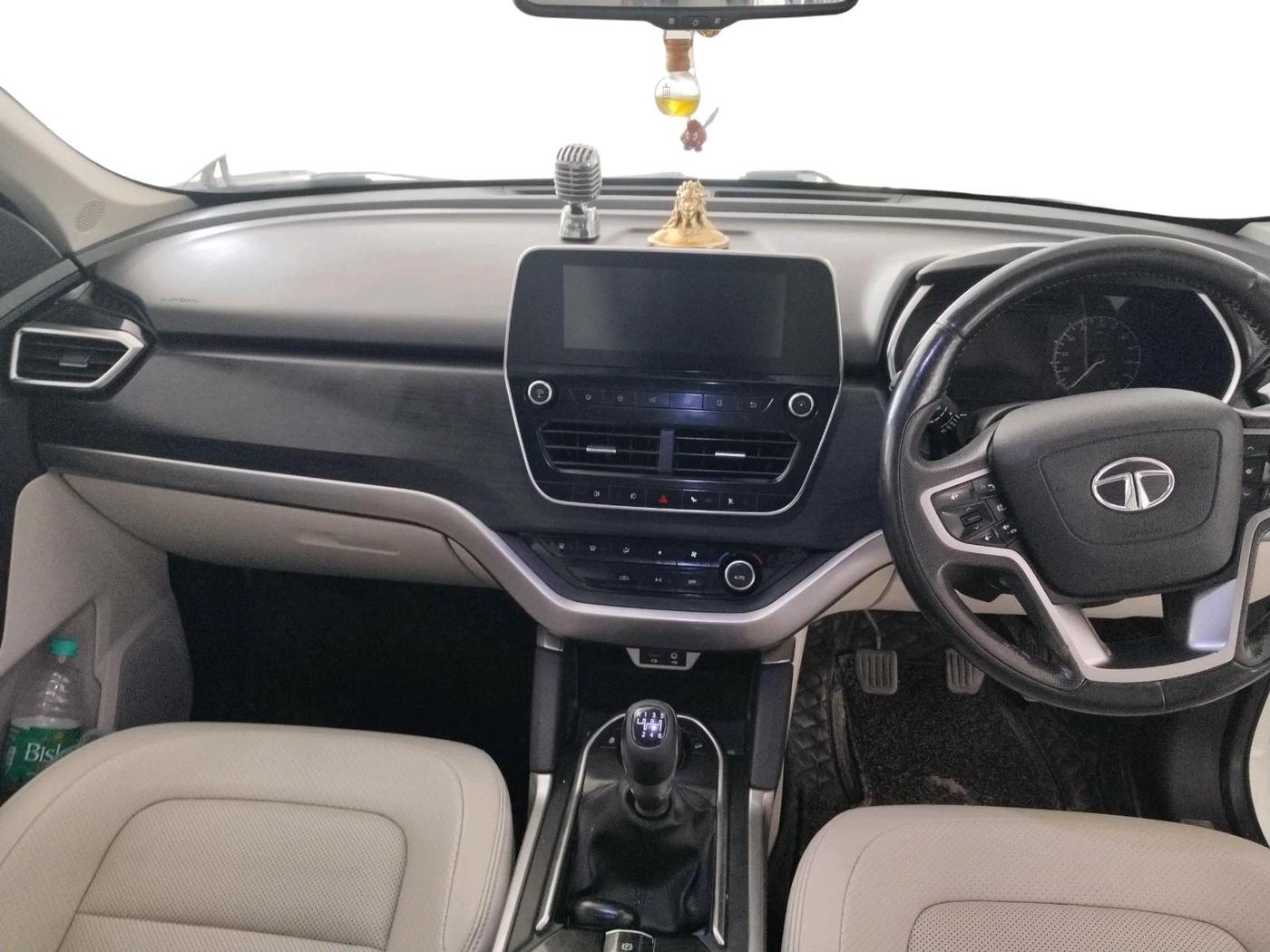 2022 Tata Safari XZ PLUS 6 S, Diesel, Manual, 82,265 km, interior