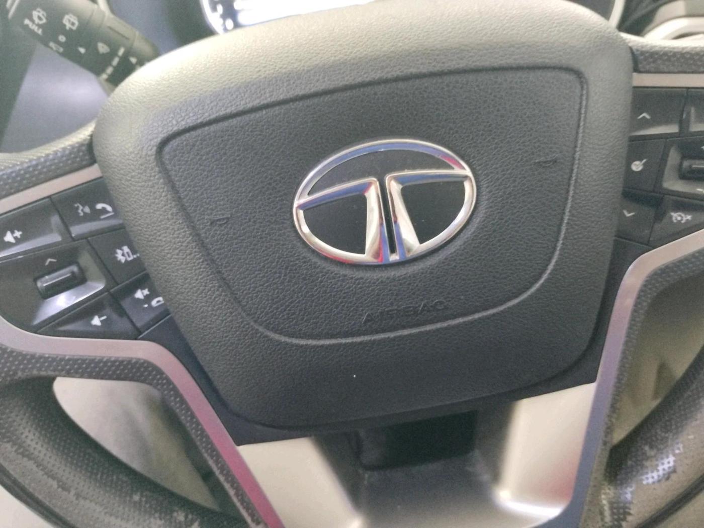 2022 Tata Safari XZ PLUS 6 S, Diesel, Manual, 82,265 km, interior