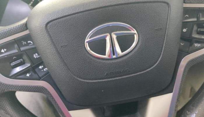2022 Tata Safari XZ PLUS 6 S, Diesel, Manual, 82,265 km, interior