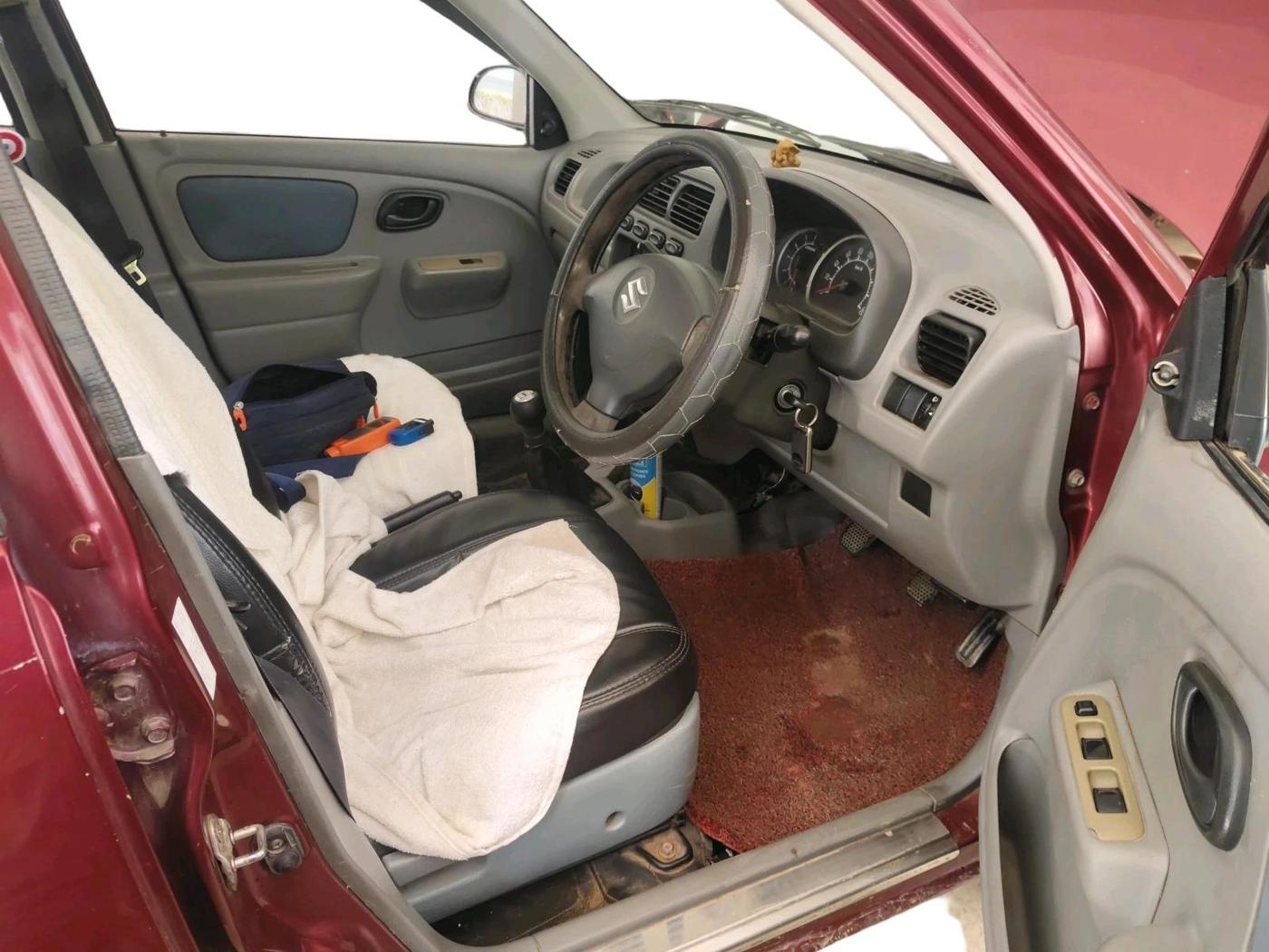 2013 Maruti Alto K10 VXI, Petrol, Manual, 1,02,920 km, interior