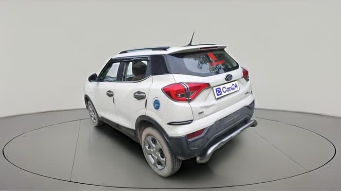 2019 Mahindra XUV300 W6 1.5 DIESEL, Diesel, Manual, 1,04,761 km, exterior